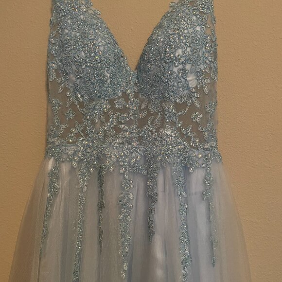 Blonde Nights, Size 0, Baby Blue, Sequin, Sheer Waist, Tully Corset Prom Gown. - Picture 11 of 13
